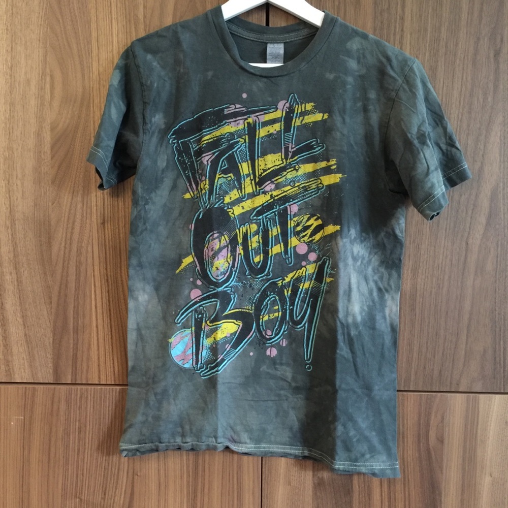 Bundle and save! Graphic tee “Fall out boy”